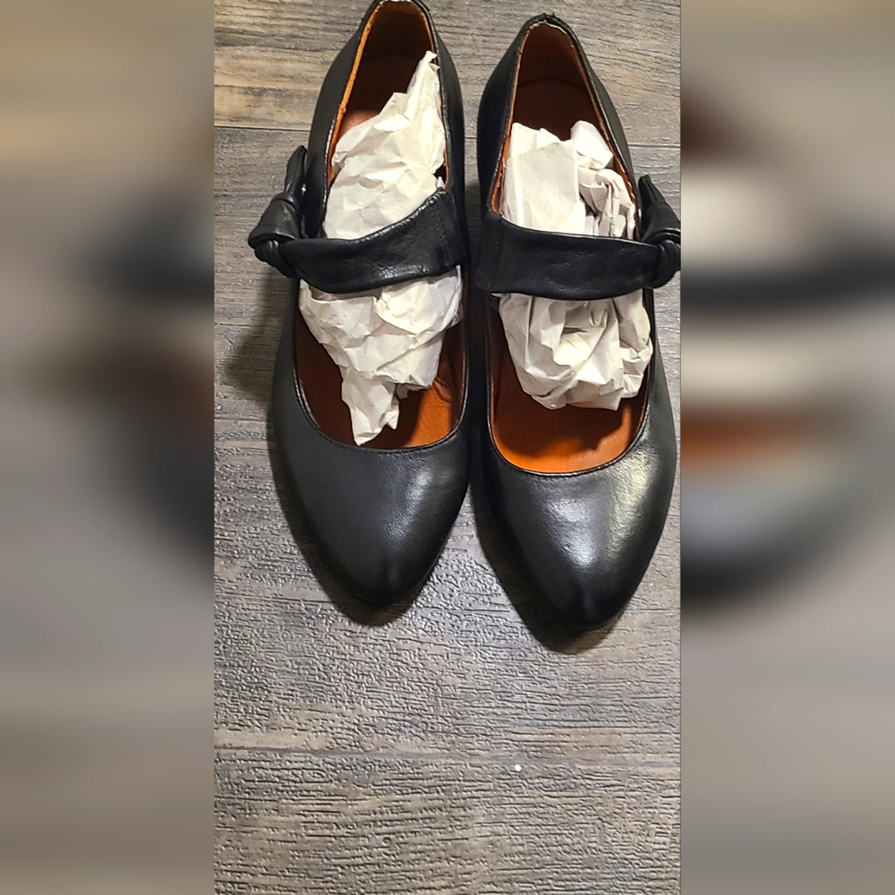 Gente  souls shoes zise 8 1/2M